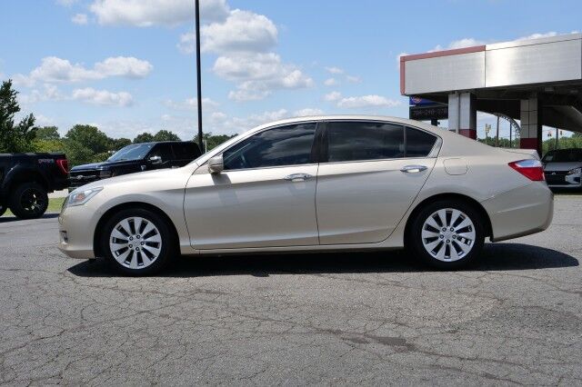 2015 Honda Accord Sedan EX / Sunroof / Remote Keyless Entry! High Point NC
