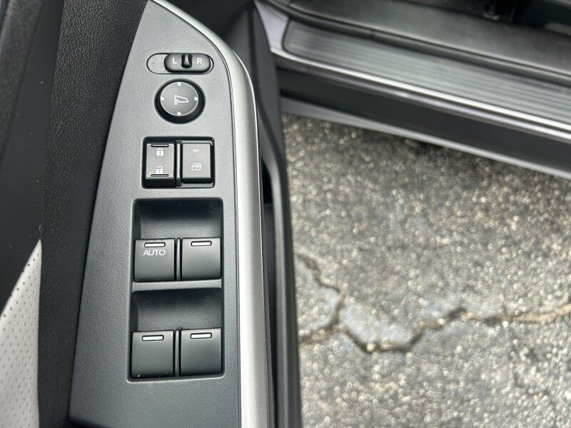 2015 Honda CR-V Touring - 1 OWNER - EXCELLENT SERVICE HISTORY Whitinsville MA