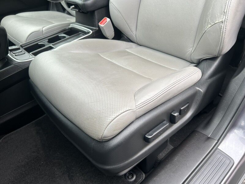 2015 Honda CR-V Touring - 1 OWNER - EXCELLENT SERVICE HISTORY Whitinsville MA