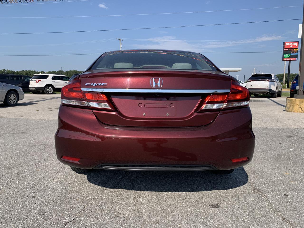 2015 Honda Civic LX Sedan 4D Aurora MO