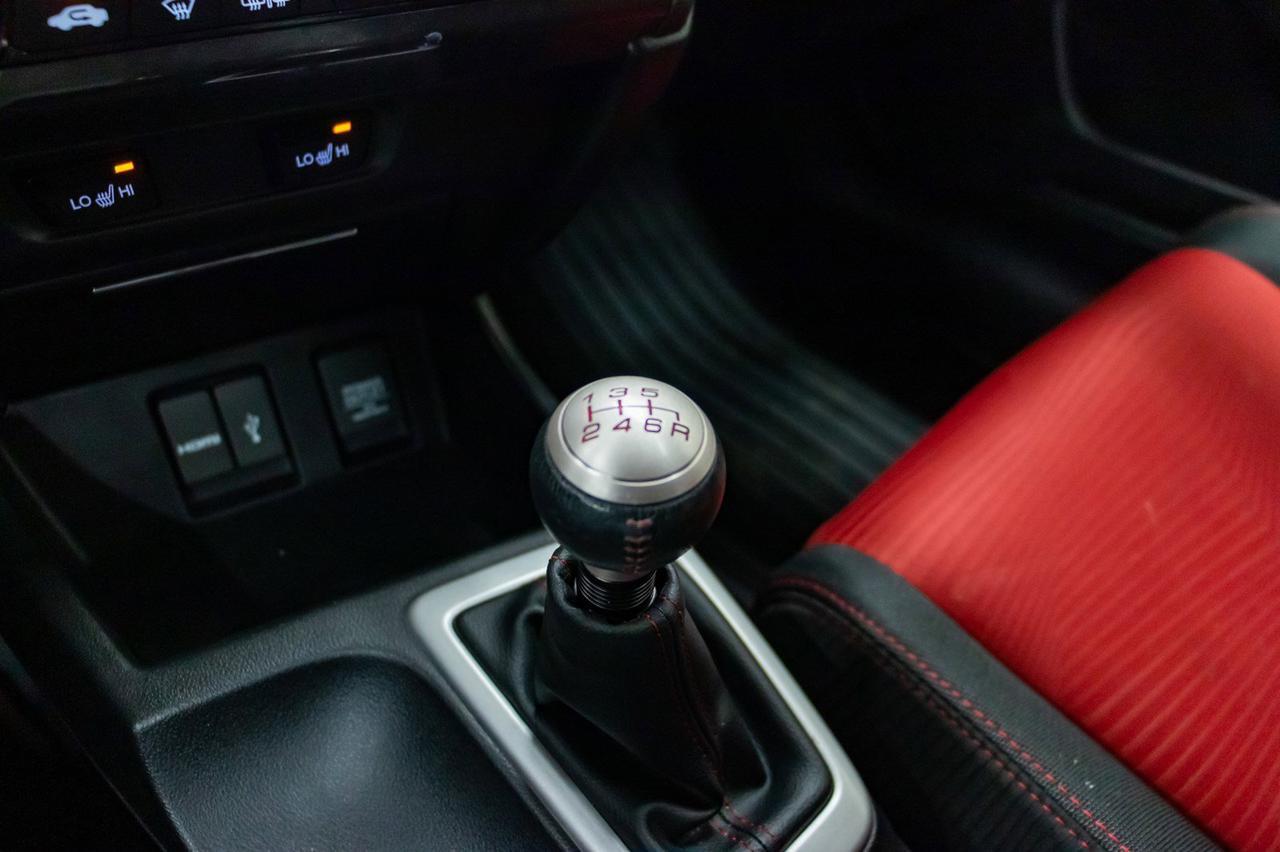 2015 Honda Civic Si Manual Nav Roof BCam Red Deer AB