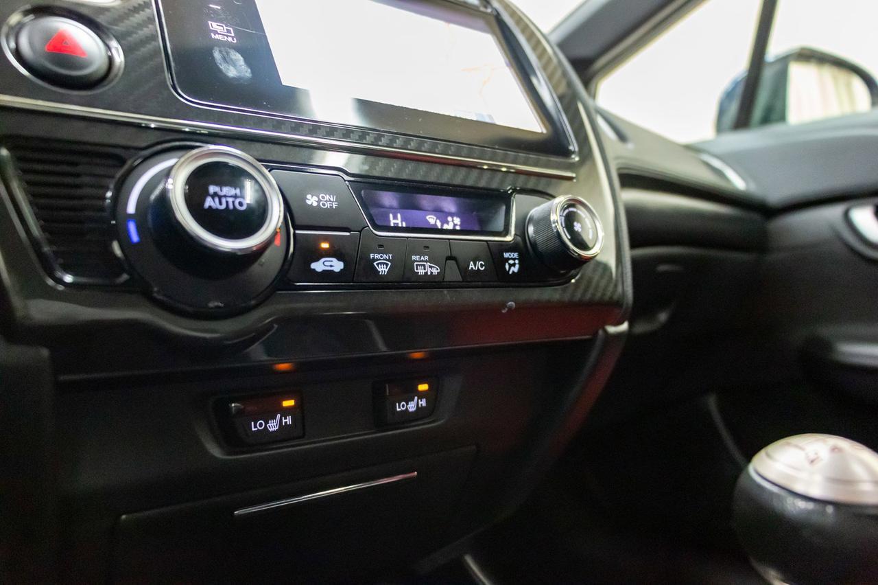 2015 Honda Civic Si Manual Nav Roof BCam Red Deer AB