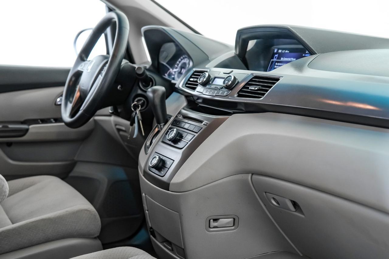 2015 Honda Odyssey LX THIRD ROW SEAT REAR CAMERA BLUETOOTH CRUISE CONTROL REMOTE KEYLESS ENTRY Carrollton TX