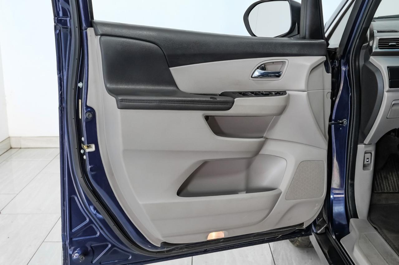 2015 Honda Odyssey LX THIRD ROW SEAT REAR CAMERA BLUETOOTH CRUISE CONTROL REMOTE KEYLESS ENTRY Carrollton TX