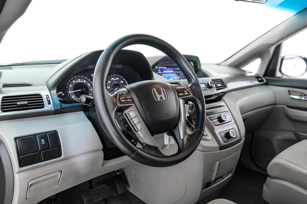 2015 Honda Odyssey LX THIRD ROW SEAT REAR CAMERA BLUETOOTH CRUISE CONTROL REMOTE KEYLESS ENTRY Carrollton TX