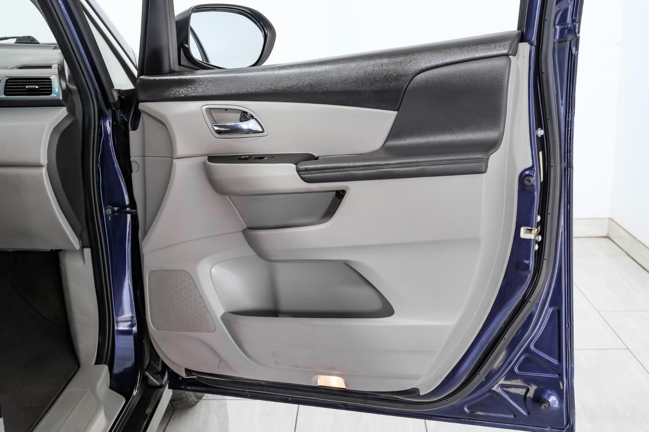 2015 Honda Odyssey LX THIRD ROW SEAT REAR CAMERA BLUETOOTH CRUISE CONTROL REMOTE KEYLESS ENTRY Carrollton TX