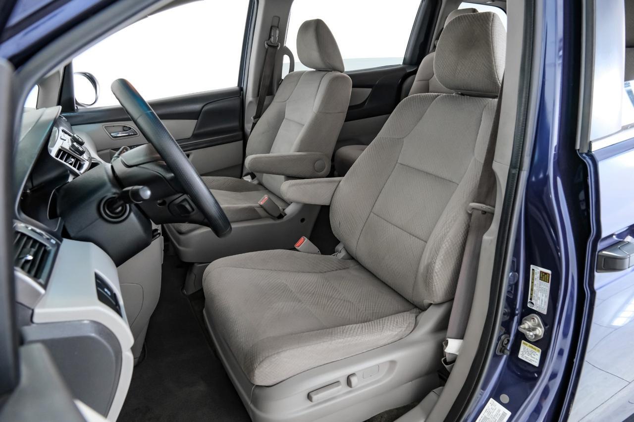 2015 Honda Odyssey LX THIRD ROW SEAT REAR CAMERA BLUETOOTH CRUISE CONTROL REMOTE KEYLESS ENTRY Carrollton TX