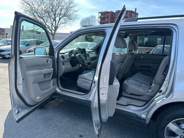 2015 Honda Pilot Touring Worcester MA