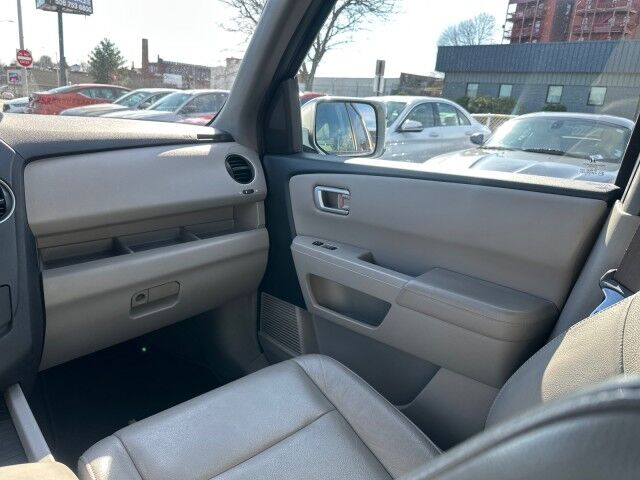 2015 Honda Pilot Touring Worcester MA
