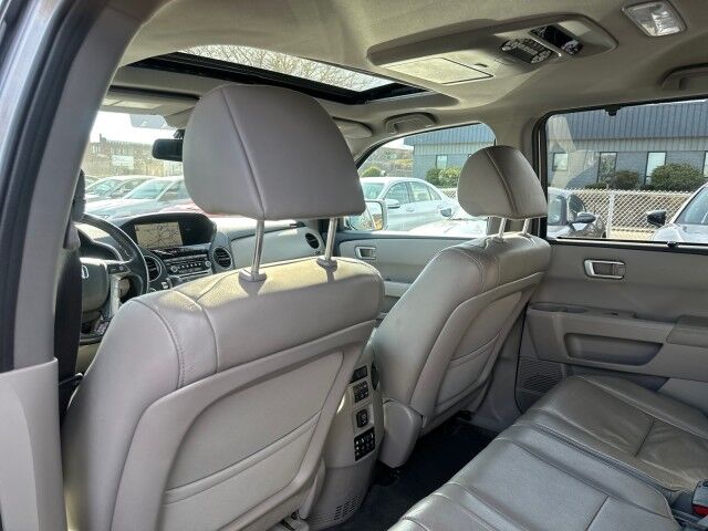 2015 Honda Pilot Touring Worcester MA