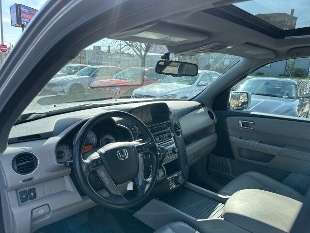 2015 Honda Pilot Touring Worcester MA