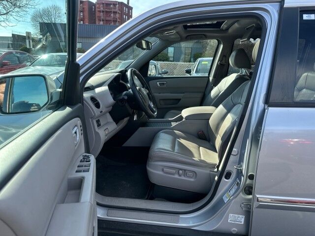 2015 Honda Pilot Touring Worcester MA