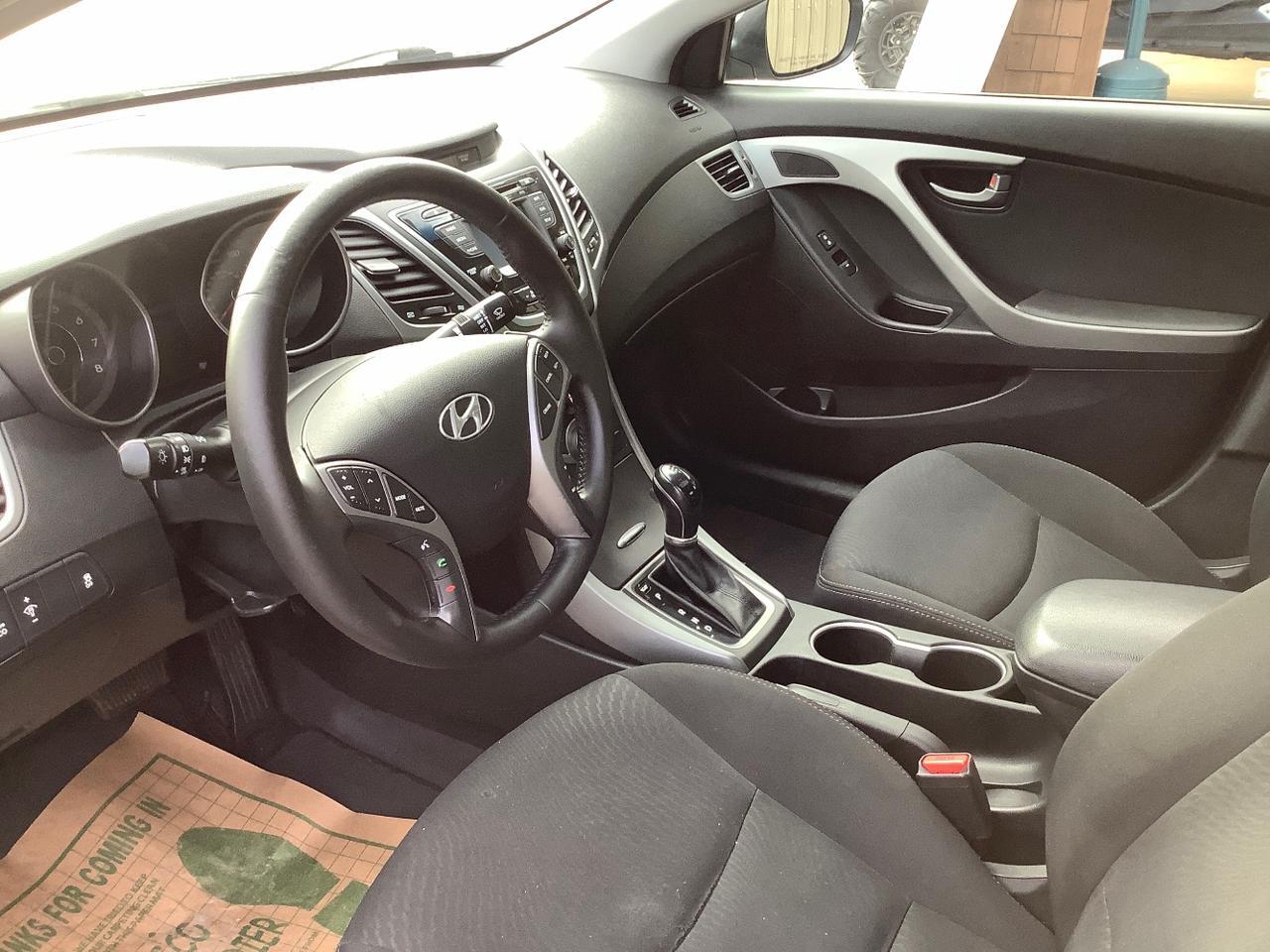 2015 Hyundai Elantra Limited Hayden ID