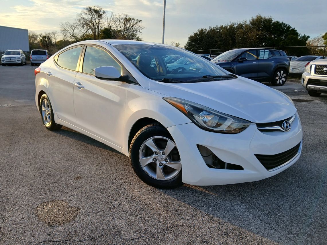 2015 Hyundai Elantra SE Sedan 4D