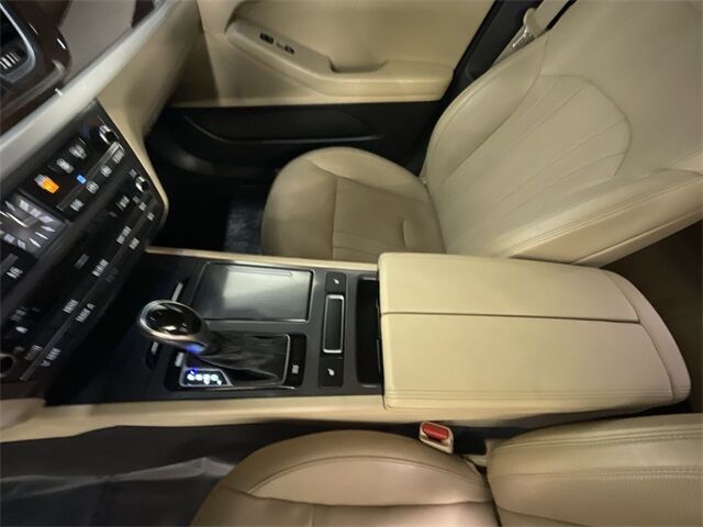 2015 Hyundai Genesis 3.8 Columbia SC