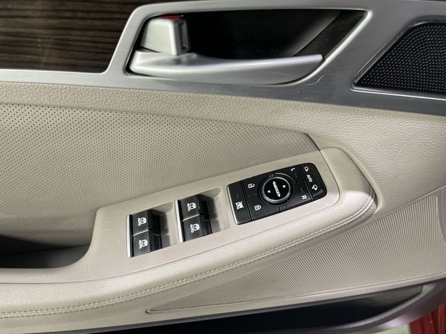 2015 Hyundai Genesis 3.8 Columbia SC