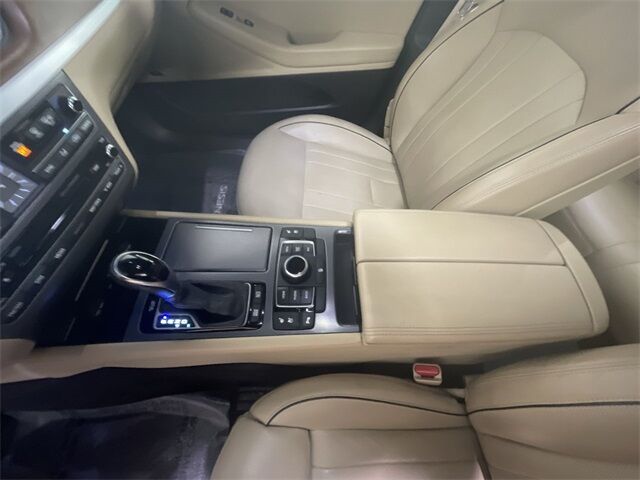 2015 Hyundai Genesis 3.8 Columbia SC
