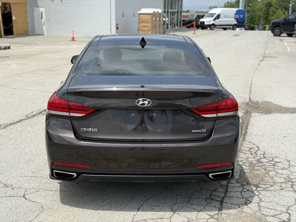 2015 Hyundai Genesis 3.8 Crestwood KY