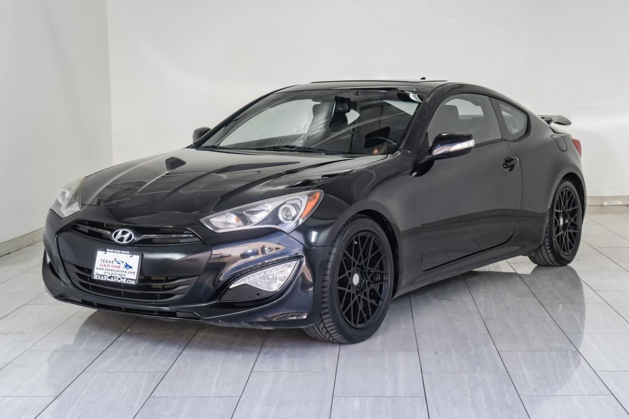 2015 Hyundai Genesis 3.8 KEYLESS START BLUETOOTH AUTOMATIC CLIMATE CONTROL CRUISE CONTROL ALLOY WHEELS Carrollton TX