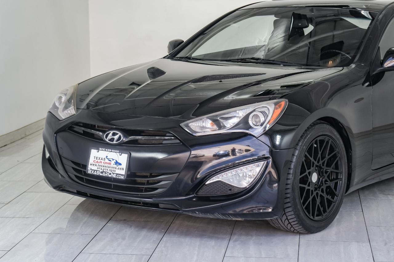 2015 Hyundai Genesis 3.8 KEYLESS START BLUETOOTH AUTOMATIC CLIMATE CONTROL CRUISE CONTROL ALLOY WHEELS Carrollton TX