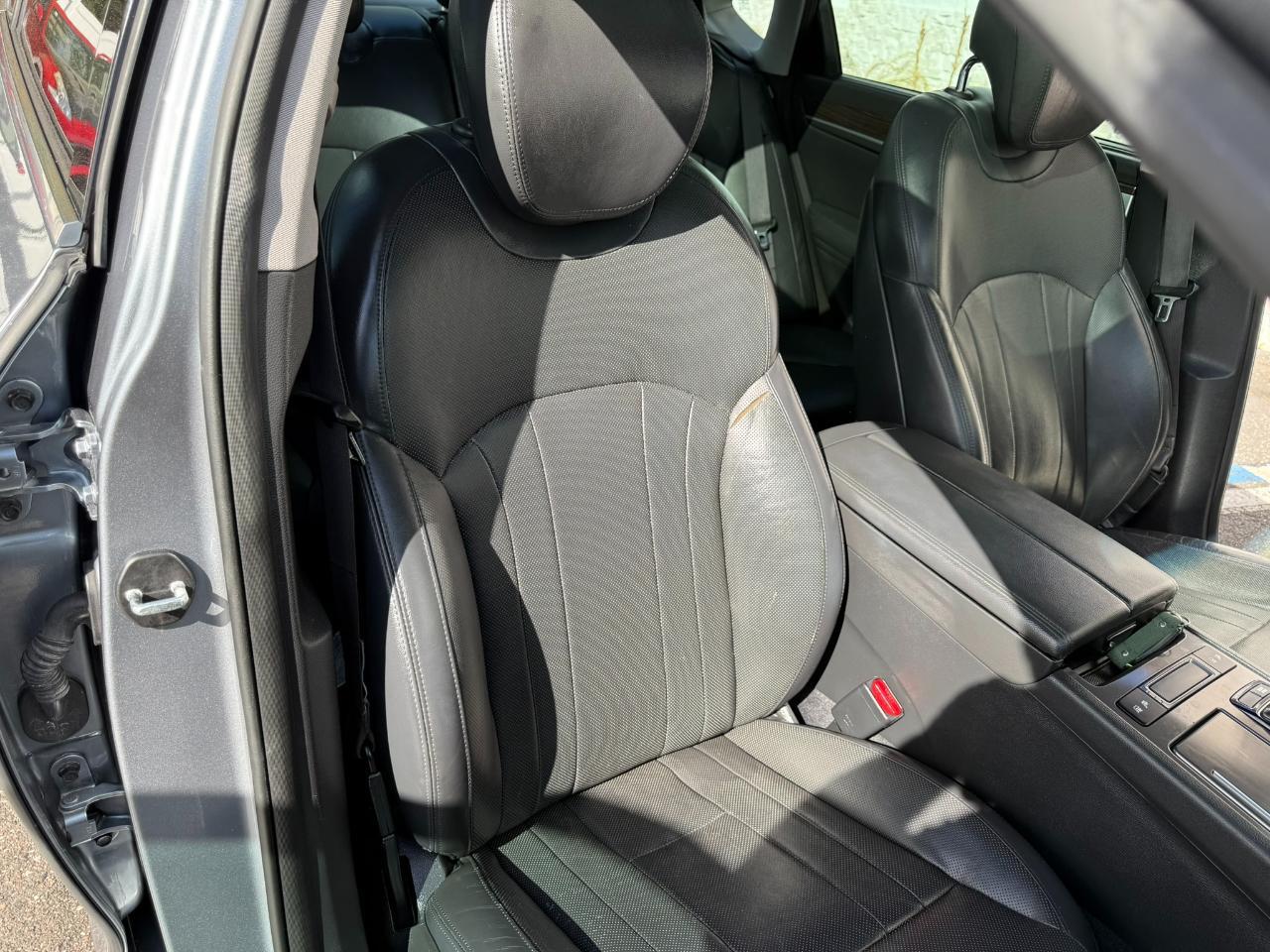 2015 Hyundai Genesis 4dr Sdn V6 3.8L RWD Jacksonville FL