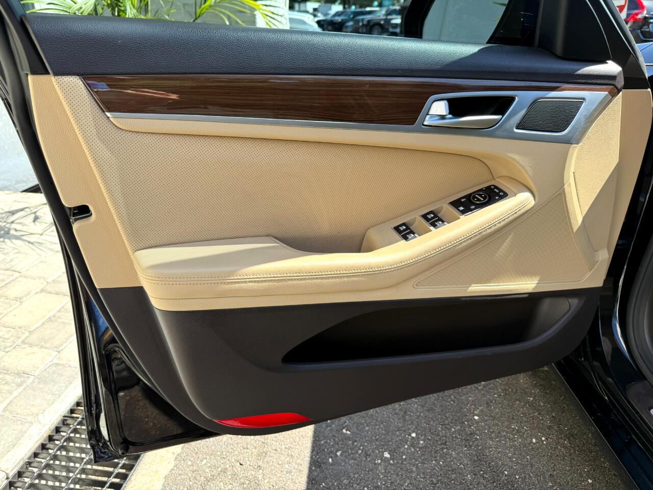 2015 Hyundai Genesis 4dr Sdn V6 3.8L RWD Jacksonville FL