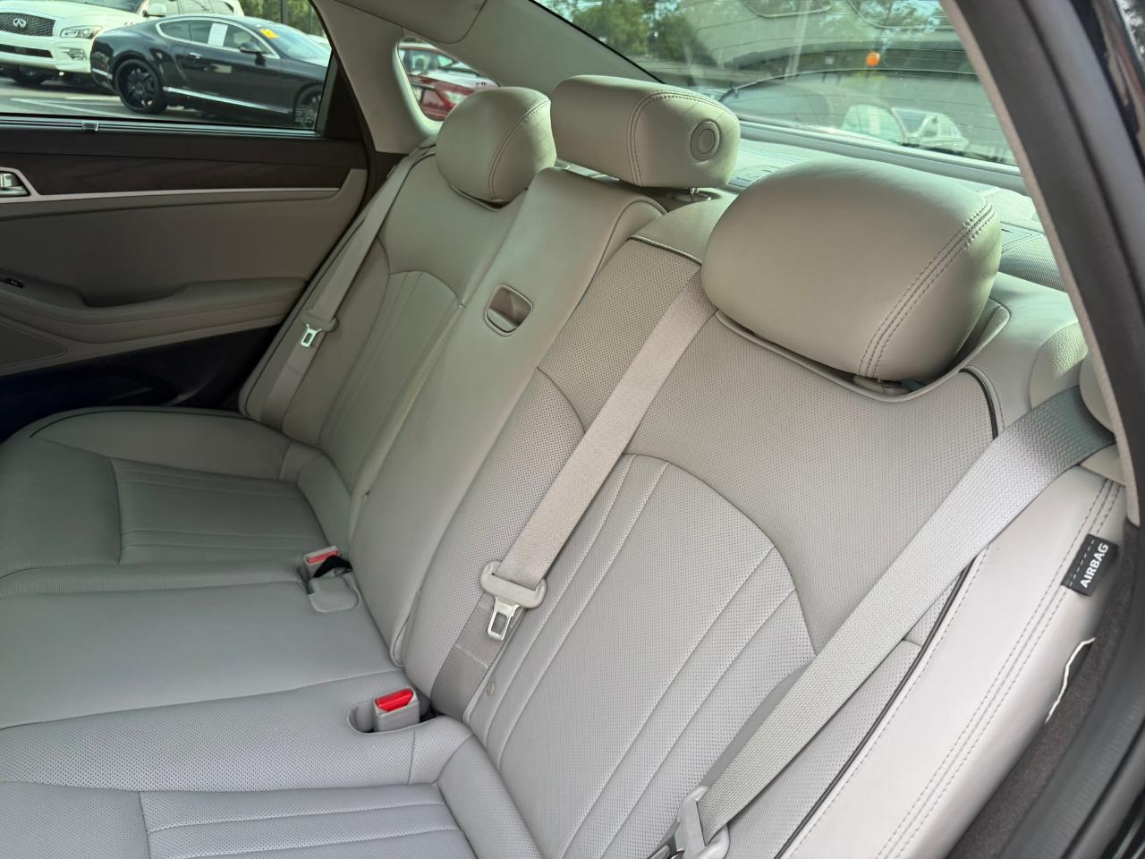 2015 Hyundai Genesis 4dr Sdn V6 3.8L RWD Jacksonville FL