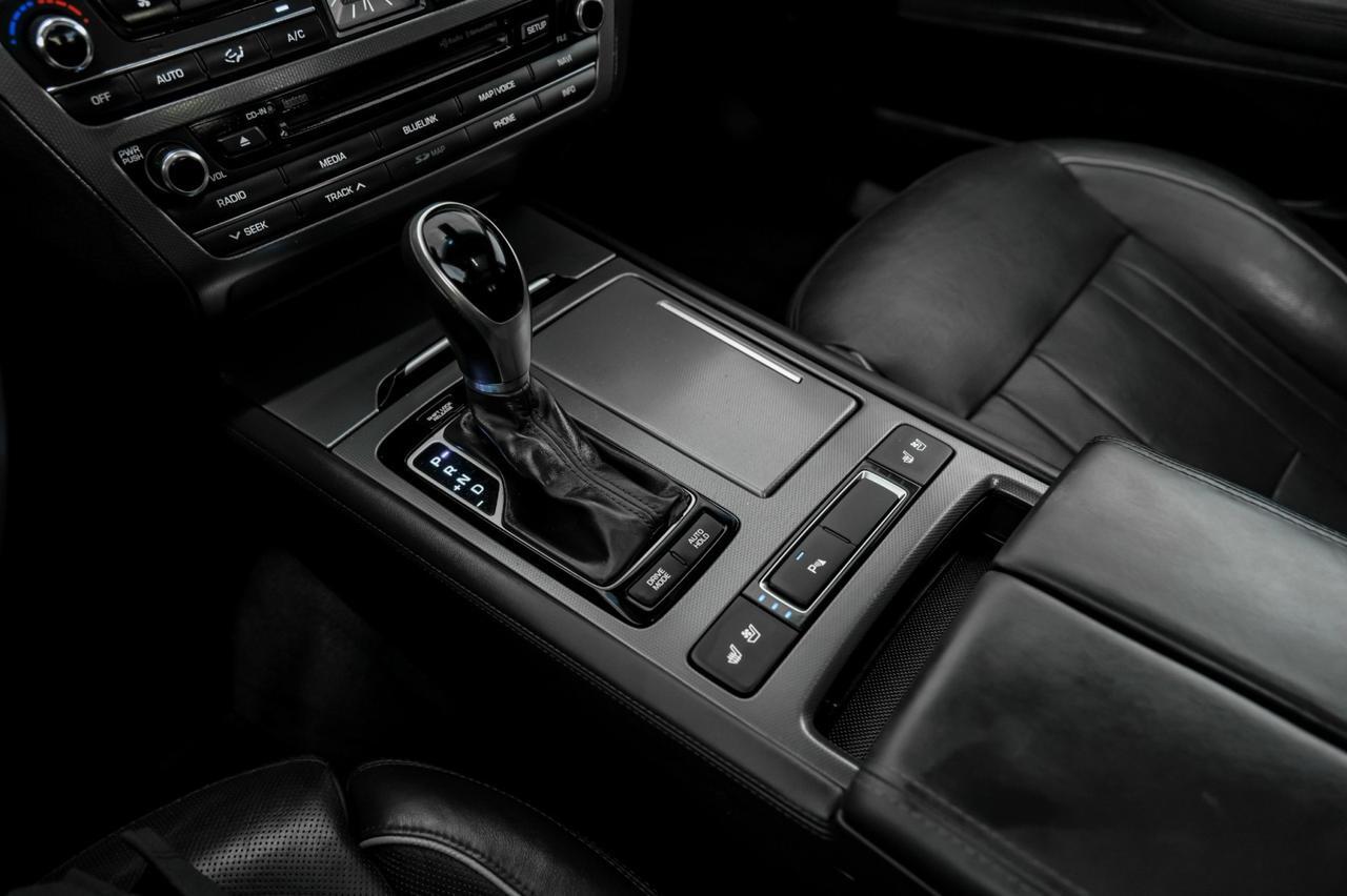 2015 Hyundai Genesis 5.0 BLIND SPOT LANE DEPARTURE WARNING NAVIGATION PANORAMA LEATHE Carrollton TX