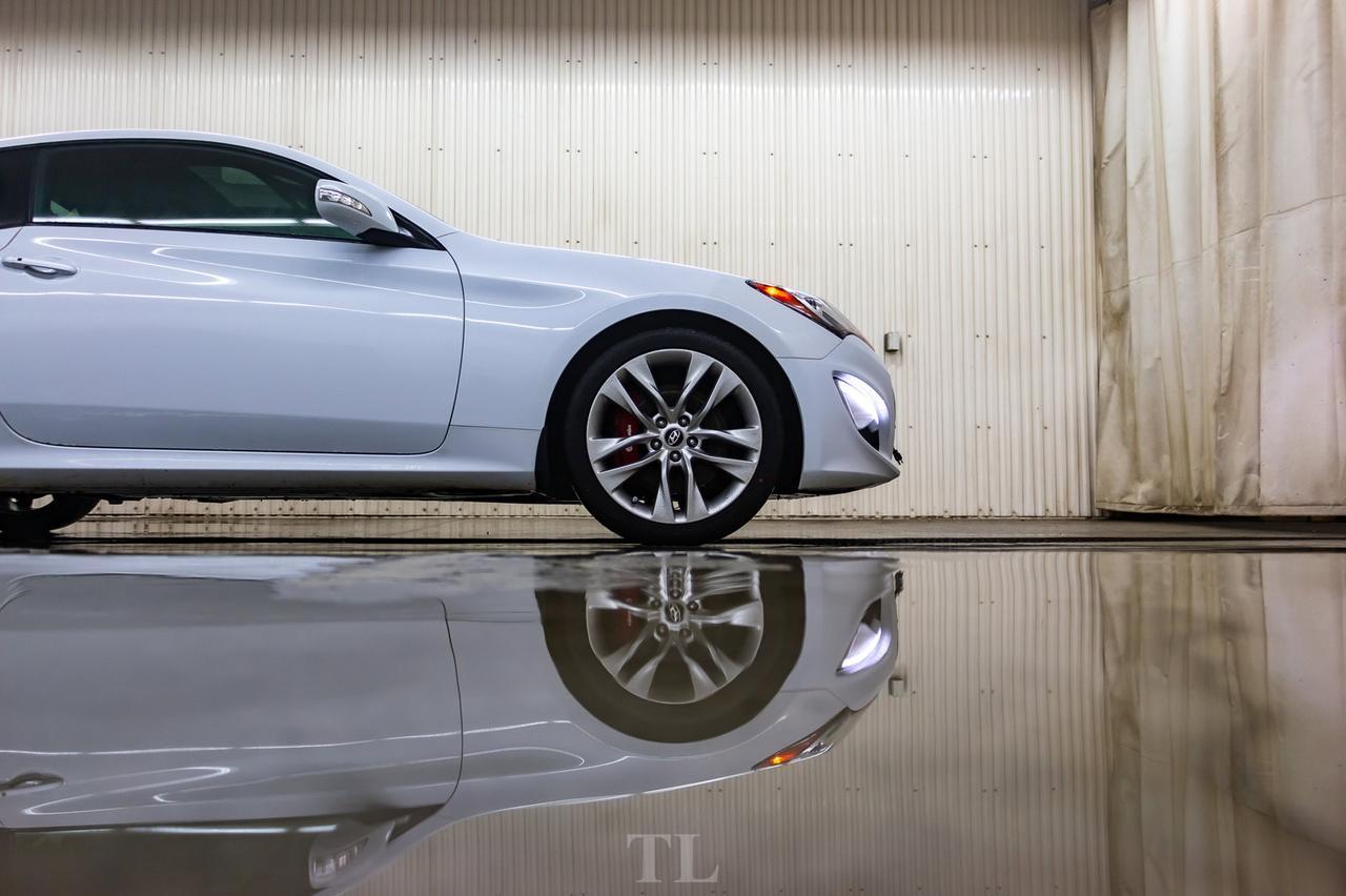 2015 Hyundai Genesis Coupe GT Tech Pkg. Leather Roof Nav BCam Red Deer AB