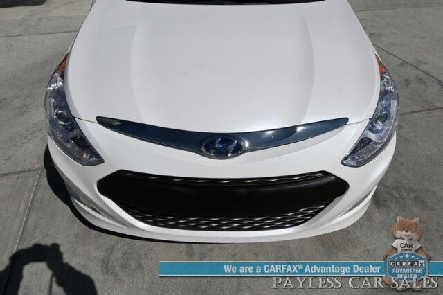 2015 Hyundai Sonata Hybrid / Power Mirrors, Windows & Locks / Heated Front Cloth Bucket Seats / Bluetooth / Backup Camera / Keyless Entry & Start / Cruise Control / Aux & USB Inputs / Only 57K Miles / 40 MPG Anchorage AK