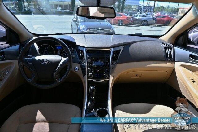 2015 Hyundai Sonata Hybrid / Power Mirrors, Windows & Locks / Heated Front Cloth Bucket Seats / Bluetooth / Backup Camera / Keyless Entry & Start / Cruise Control / Aux & USB Inputs / Only 57K Miles / 40 MPG Anchorage AK