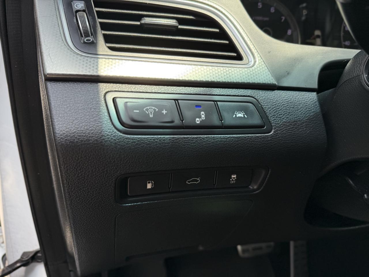 2015 Hyundai Sonata Limited Crestwood KY