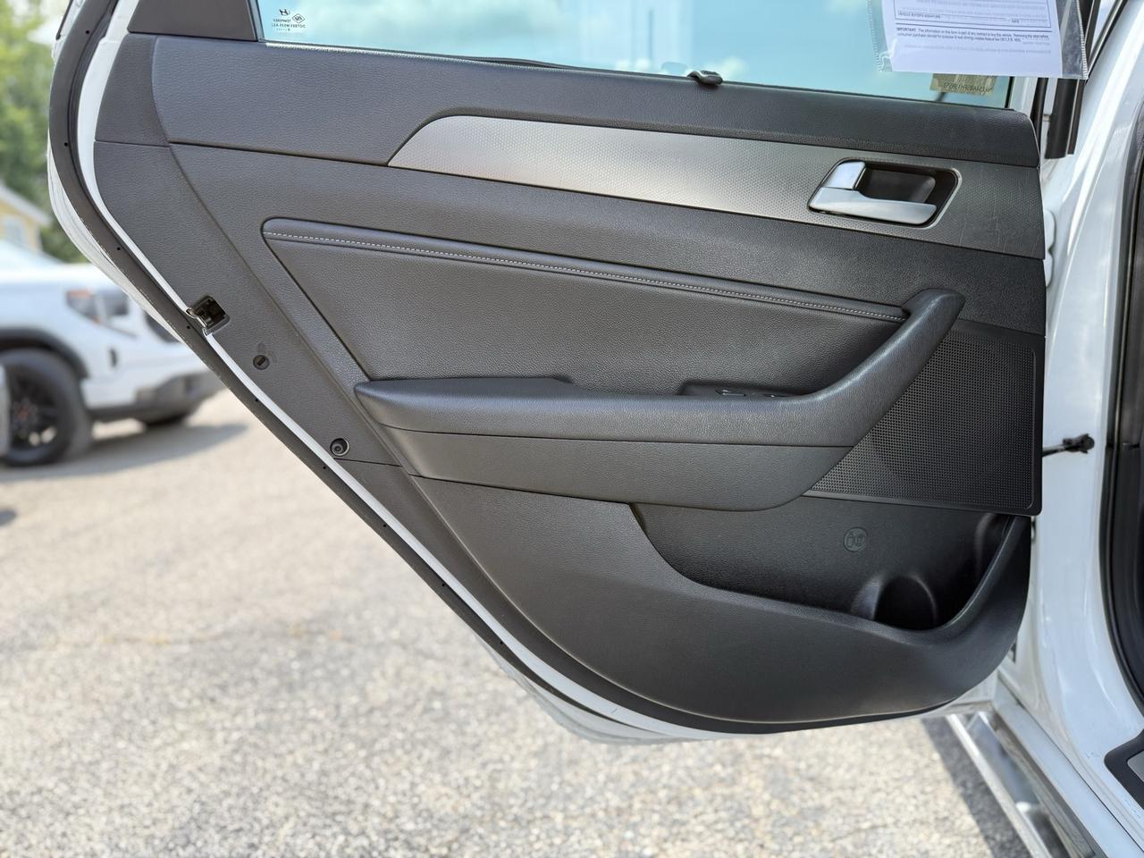2015 Hyundai Sonata Limited Crestwood KY