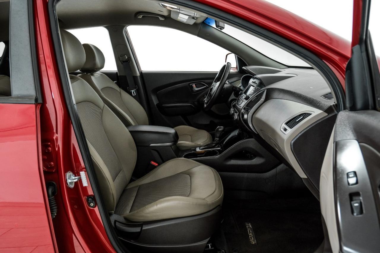 2015 Hyundai Tucson SE AWD LEATHER/CLOTH HEATED SEATS REAR CAMERA BLUETOOTH POWER DRIVER SEAT Carrollton TX