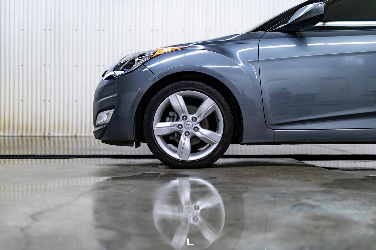 2015 Hyundai Veloster Coupe Manual Red Deer AB