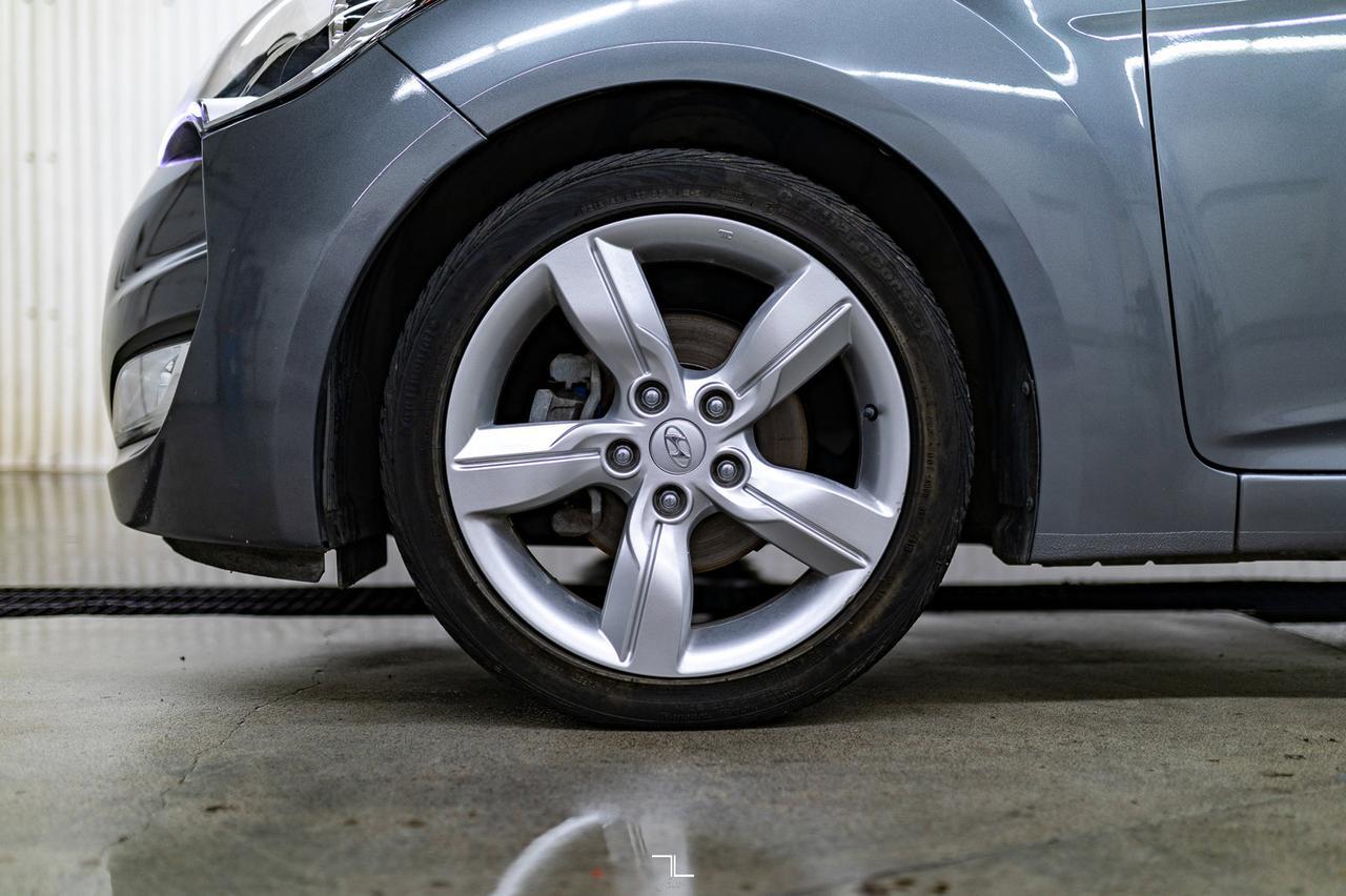 2015 Hyundai Veloster Coupe Manual Red Deer AB