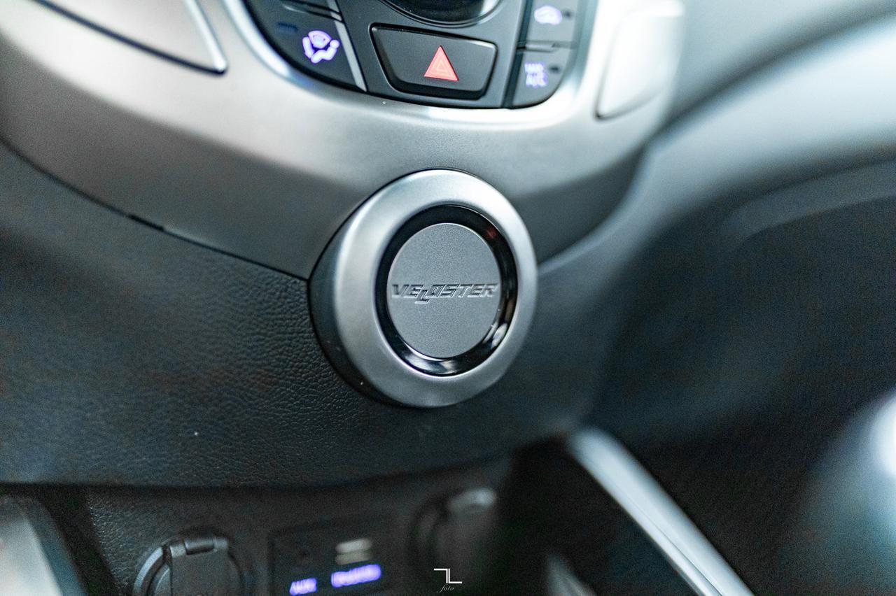 2015 Hyundai Veloster Coupe Manual Red Deer AB