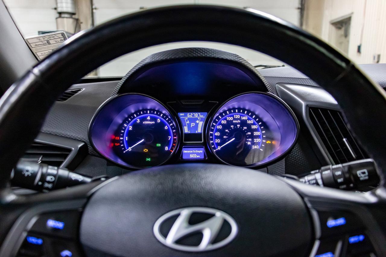 2015 Hyundai Veloster Turbo Tech Leather Roof Nav Red Deer AB