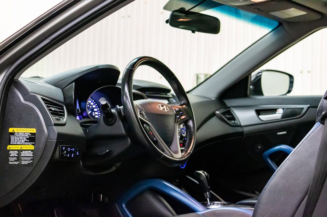 2015 Hyundai Veloster Turbo Tech Leather Roof Nav Red Deer AB
