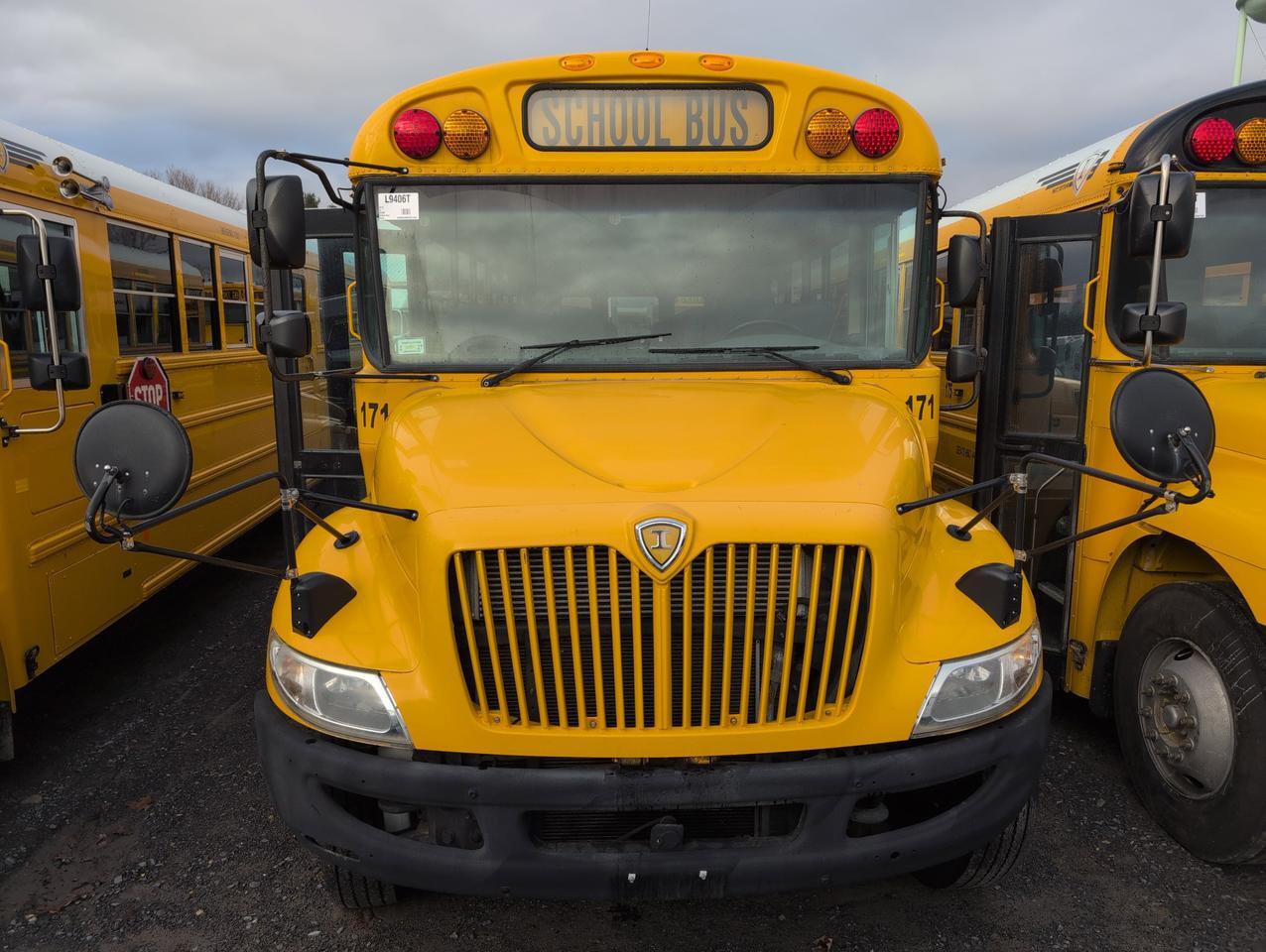 2015 IC INTERNATIONAL CE300