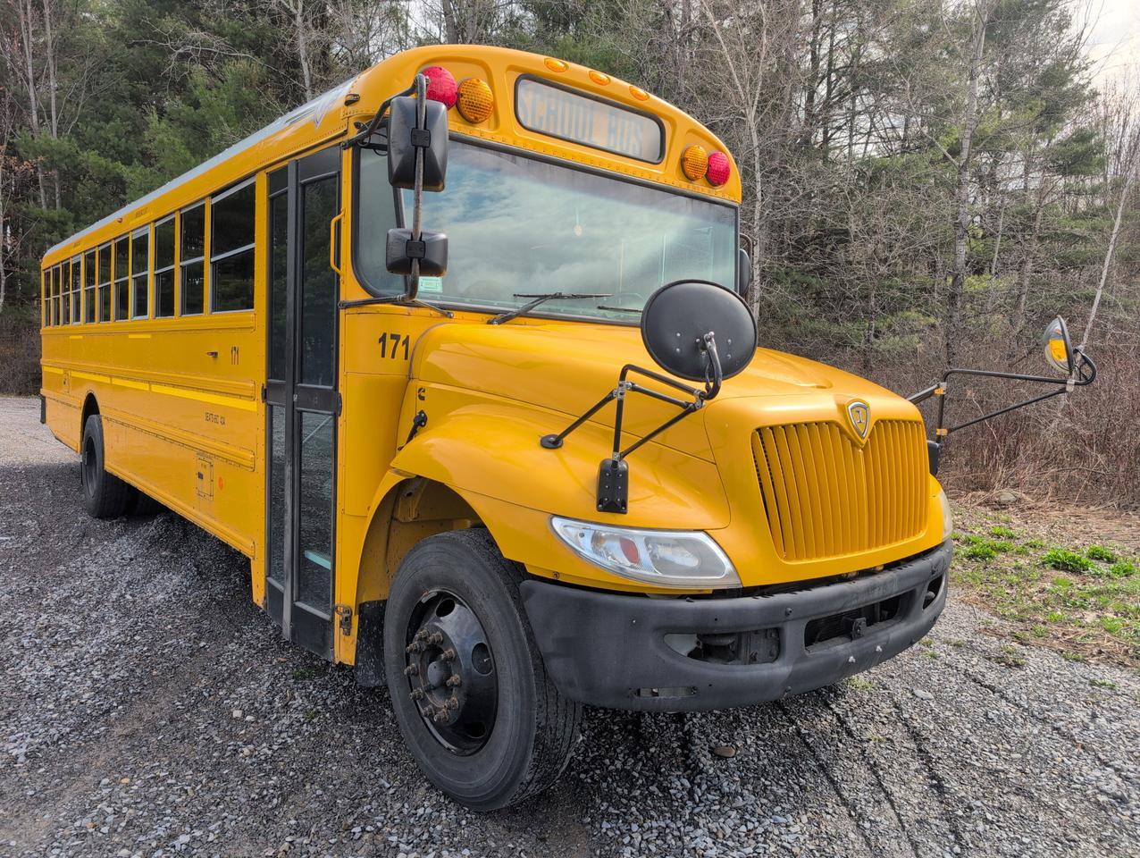 2015 IC INTERNATIONAL CE300