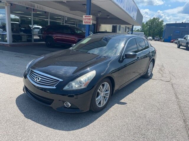 2015 INFINITI Q40