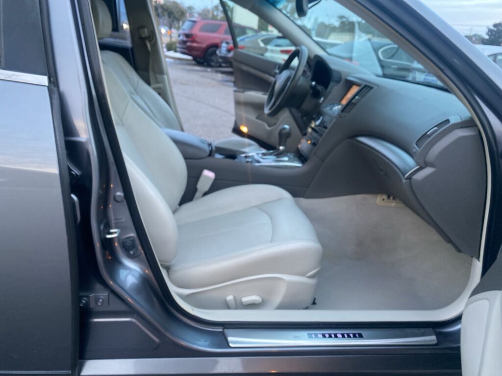 2015 INFINITI Q40 Base Wilmington NC