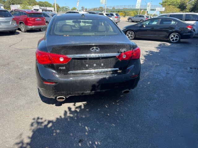 2015 INFINITI Q50 Premium East Islip NY