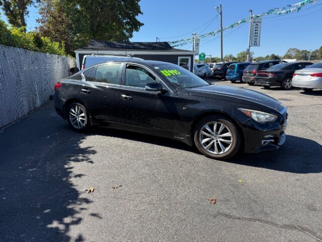 2015 INFINITI Q50 Premium East Islip NY