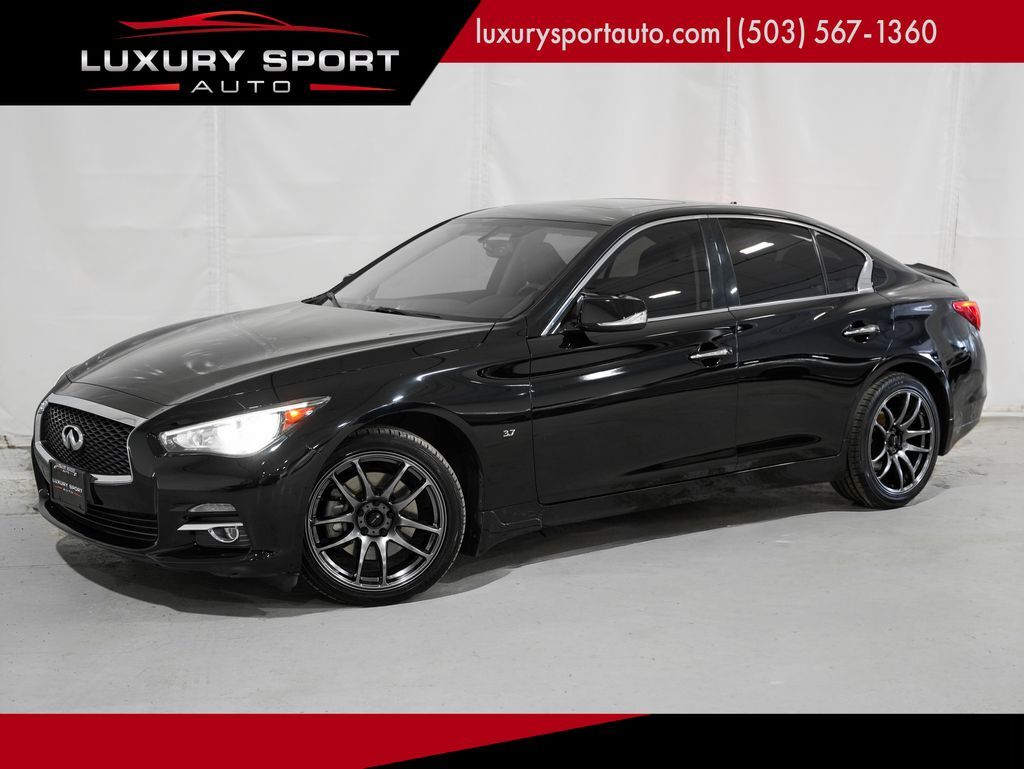 2015 INFINITI Q50 Premium AWD's photo