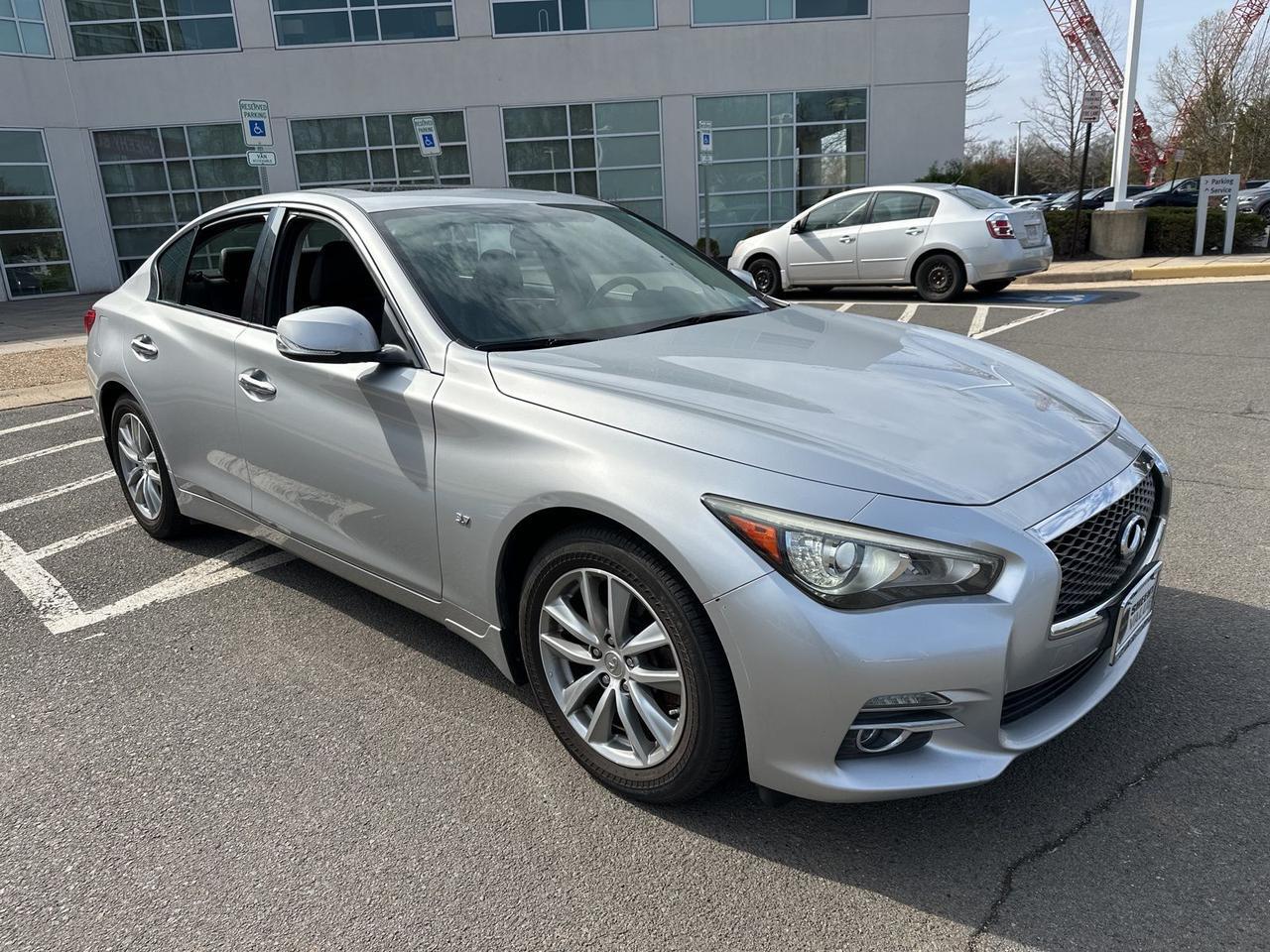 2015 INFINITI Q50 Premium