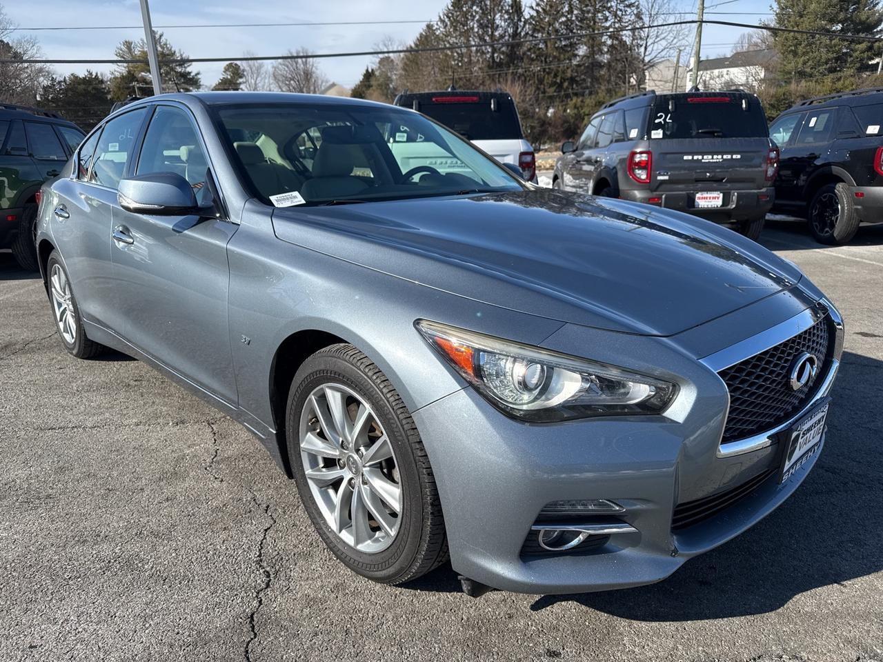 2015 INFINITI Q50