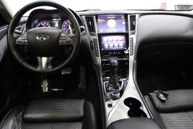 2015 INFINITI Q50 Sport