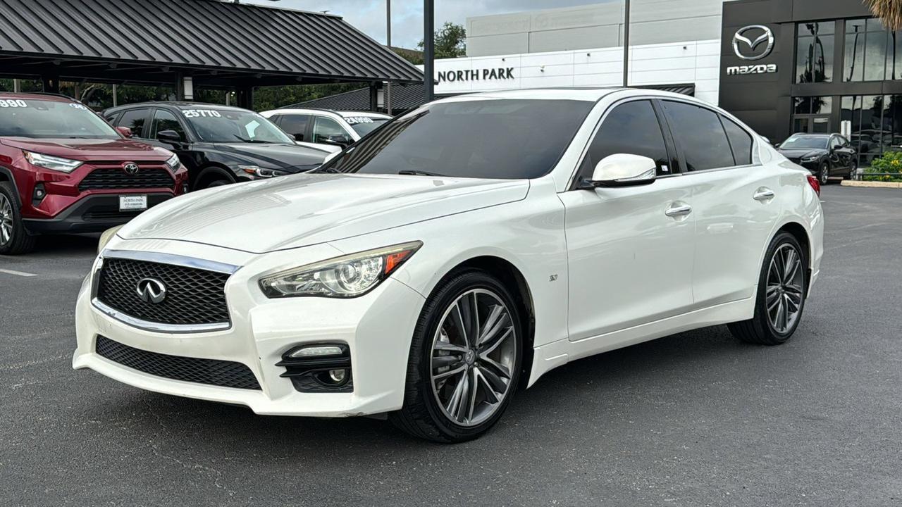 2015 INFINITI Q50 Sport